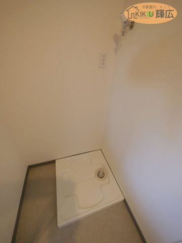 【ランドリースペース】 | ピュアハイツ明石大久保　3階