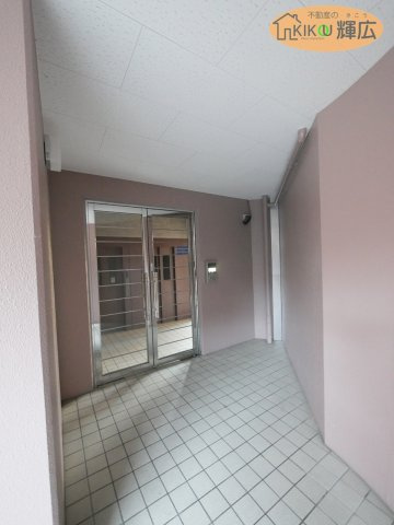 【エントランス】 | ピュアハイツ明石大久保　3階