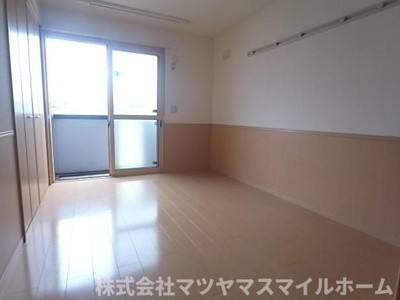 【寝室】 | シェソワ四條畷