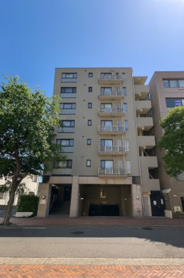 【外観】 | マイキャッスルセンター南 | ◆管理体制良好なマンションです。清潔感のあるエントランスに開放感のある住環境。