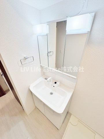 ヒカルサ小平栄町の洗面所