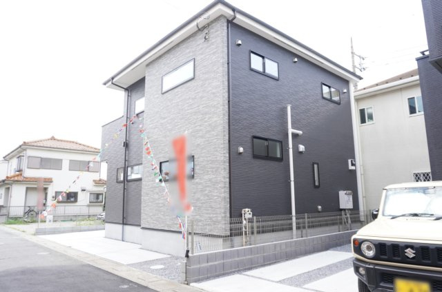 越谷市花田7丁目 新築分譲住宅の外観