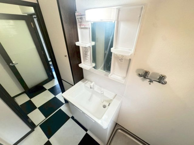 【独立洗面台】 | クリスタルアレイ