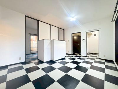 【居間・リビング】 | クリスタルアレイ