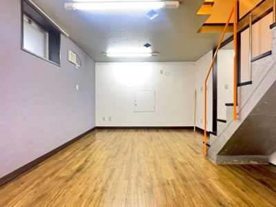 【洋室】 | クリスタルアレイ