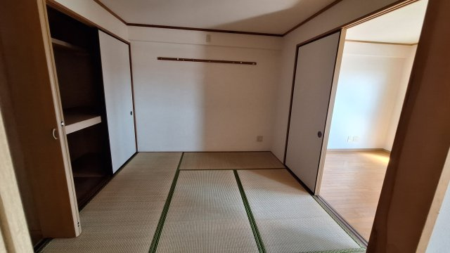 パークサイド甲西の和室