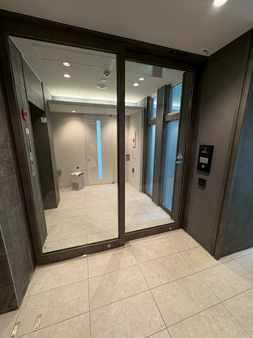 大阪市西区立売堀３丁目の賃貸マンションのロビー