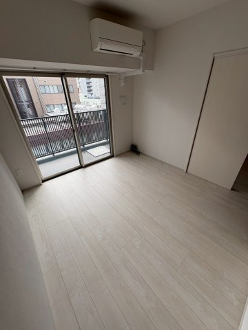 大阪市西区立売堀３丁目の賃貸マンションの居間・リビング