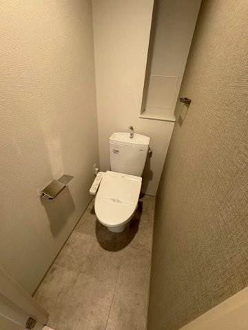 大阪市西区立売堀３丁目の賃貸マンションのトイレ