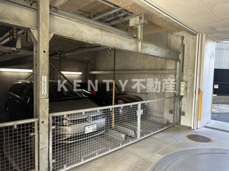 【駐車場】 | 駐車場に車を止められます