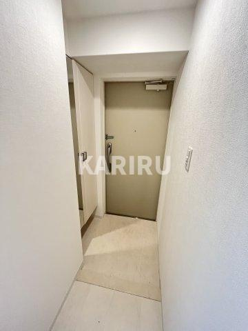 ボーベル玉造の玄関|収納もある玄関です