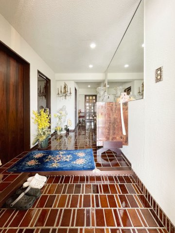 芦屋サンプラザの玄関