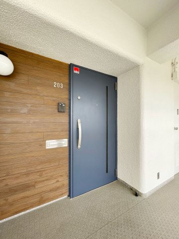 芦屋サンプラザの玄関