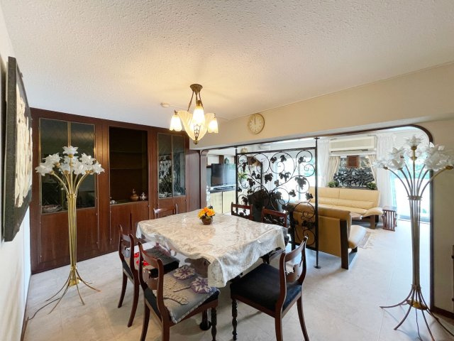 芦屋サンプラザのダイニング