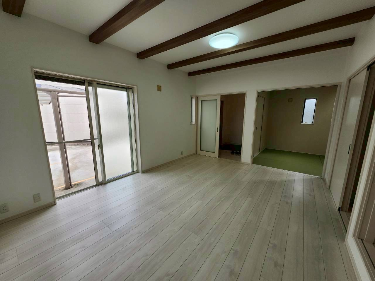 堺市中区大野芝町戸建の居間・リビング