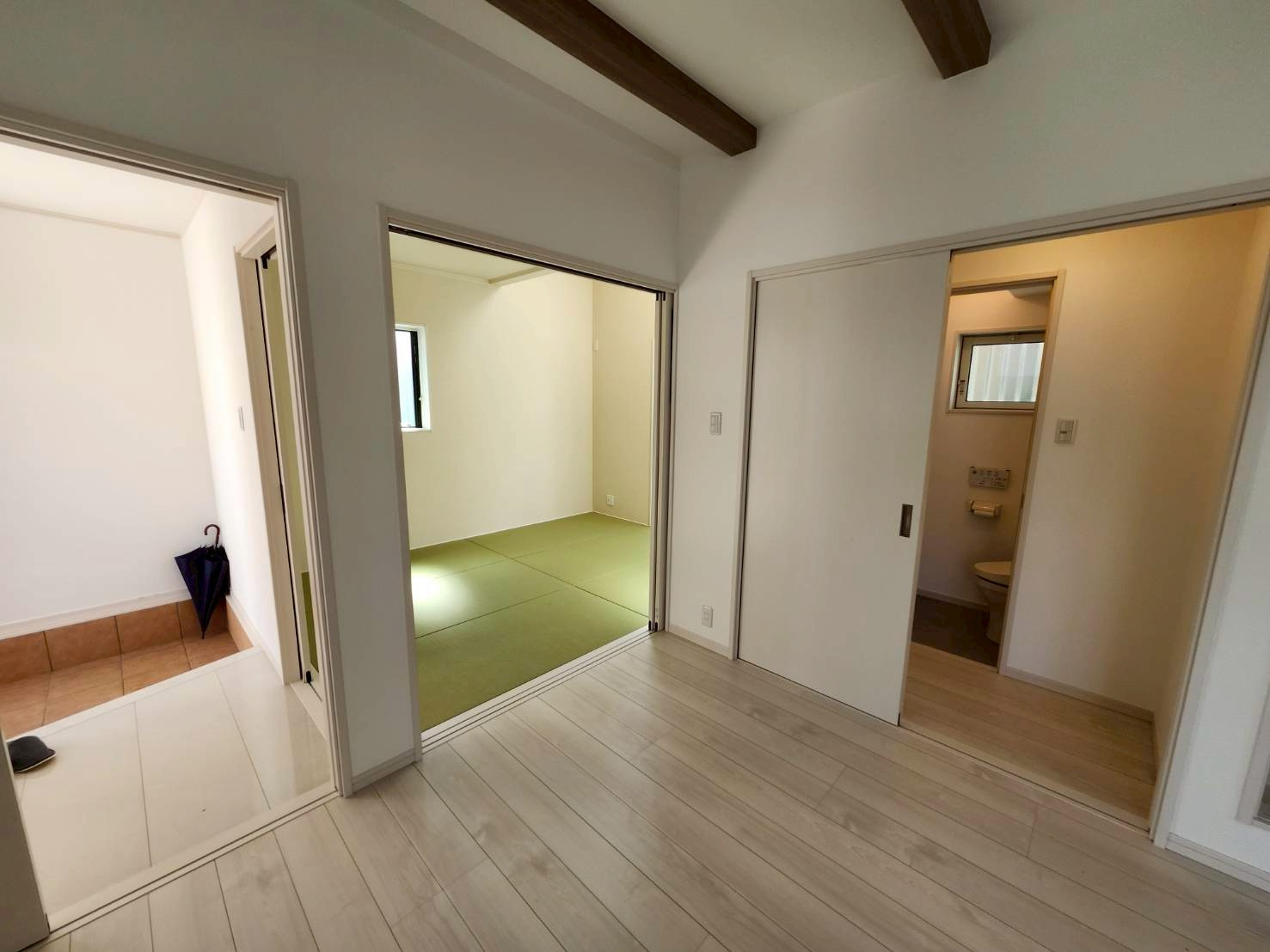 堺市中区大野芝町戸建の居間・リビング