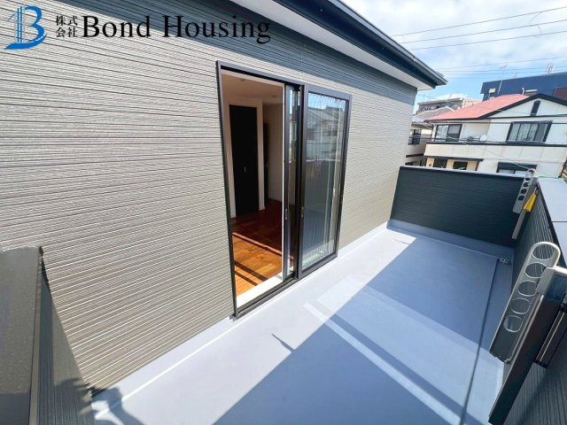 並列2台可　周辺買い物施設充実　長畑町第3　新築のバルコニー