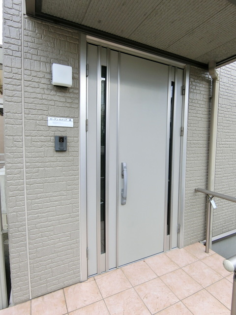 ガーデン　カメリアのロビー|★玄関ダブルロックキー★