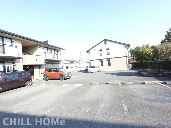 メゾン・ド・スリジエ　Ｂの駐車場|他社様掲載物件もまとめてご紹介、ご案内可能です(^^)/