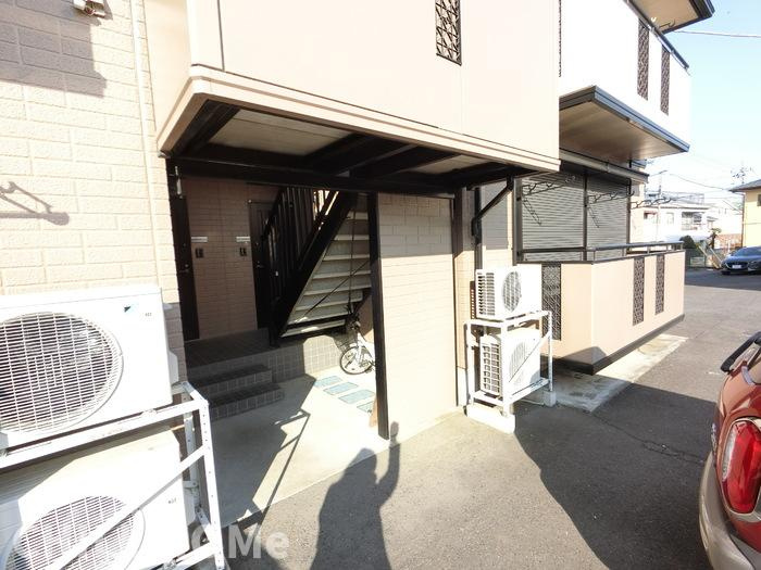 メゾン・ド・スリジエ　Ｂのエントランス|他社様掲載物件もまとめてご紹介、ご案内可能です(^^)/