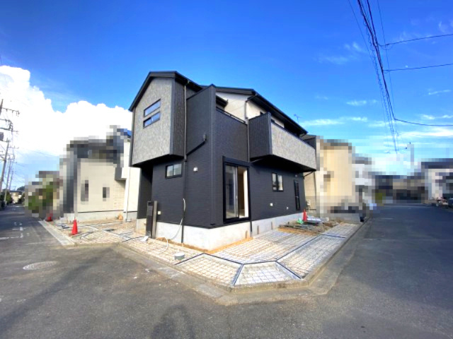 上尾市小泉７丁目～新築分譲住宅～の前面道路含む現地写真