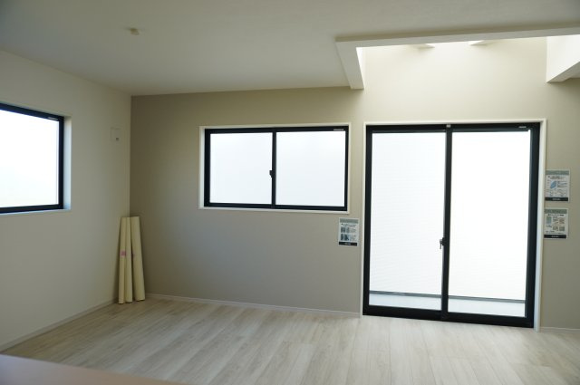 越谷市大字大竹 新築分譲住宅 全3棟 1号棟の居間・リビング
