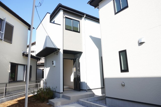 越谷市大字大竹 新築分譲住宅 全3棟 1号棟の外観