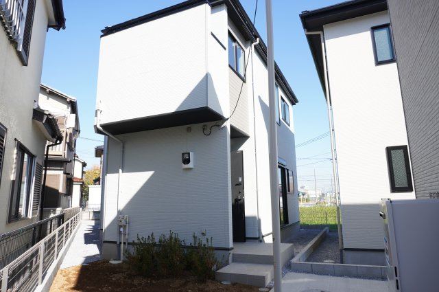 越谷市大字大竹 新築分譲住宅 全3棟 1号棟の外観