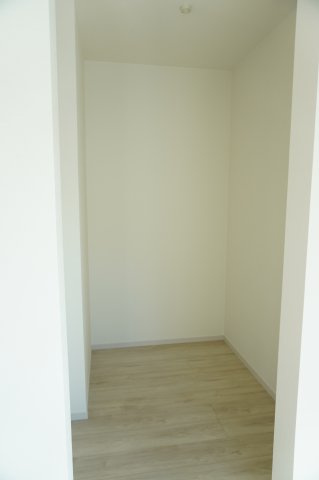 越谷市大字大竹 新築分譲住宅 全3棟 1号棟の収納