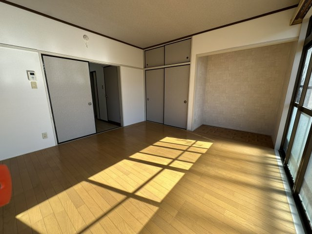 【洋室】 | コンフォートハイツ