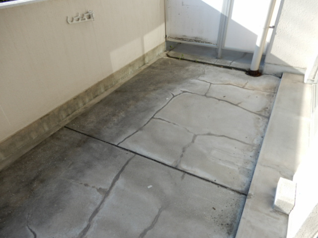 ロイヤルコーポ加古川のバルコニー