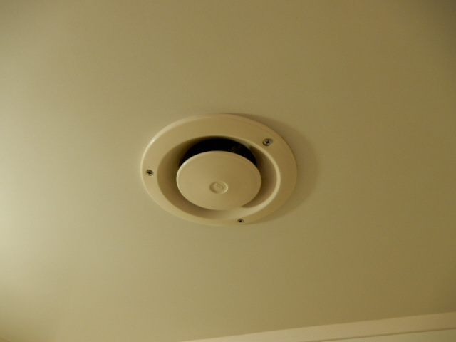 ロイヤルコーポ加古川の浴室