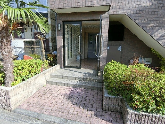 サン・アベニューのエントランス