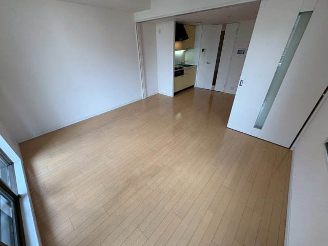 大阪市西区靱本町３丁目の賃貸マンションの居間・リビング