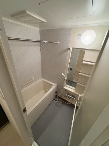 大阪市西区靱本町３丁目の賃貸マンションの浴室