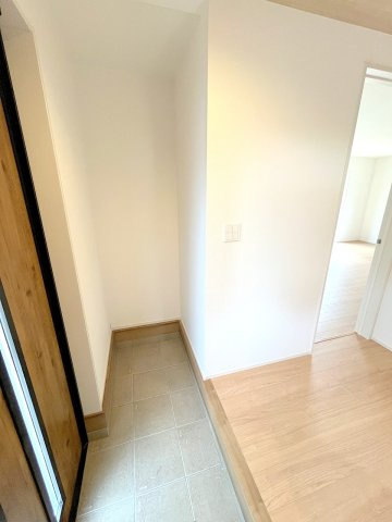 あきる野市草花全６棟　新築分譲の収納|2025年撮影