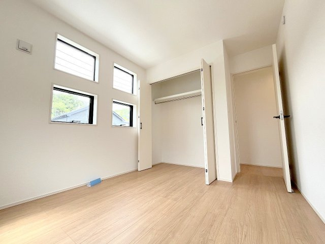 あきる野市草花全６棟　新築分譲の洋室|2025年撮影