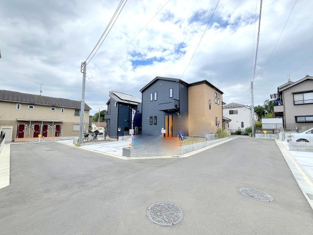 あきる野市草花全６棟　新築分譲の前面道路含む現地写真|2025年撮影