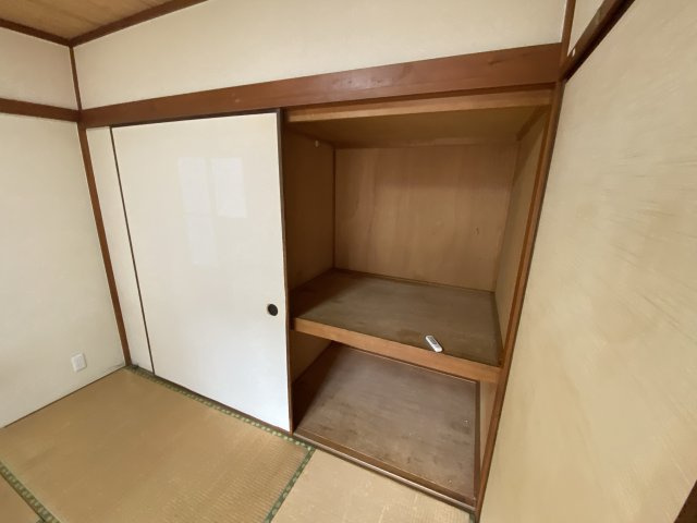 年ケ森ハイツの収納