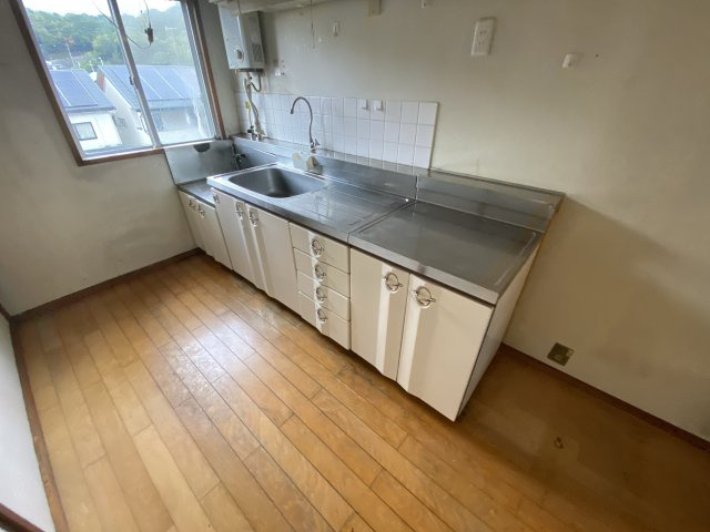 年ケ森ハイツのキッチン