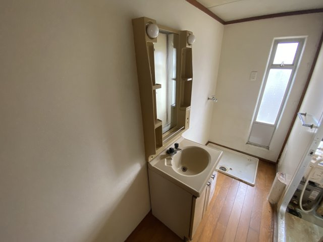 年ケ森ハイツの洗面所