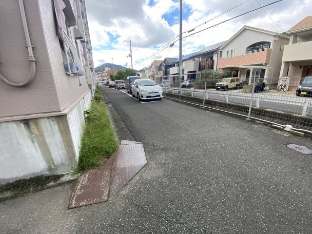 年ケ森ハイツの駐車場