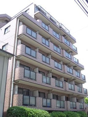 日神パレステージ浦和の外観