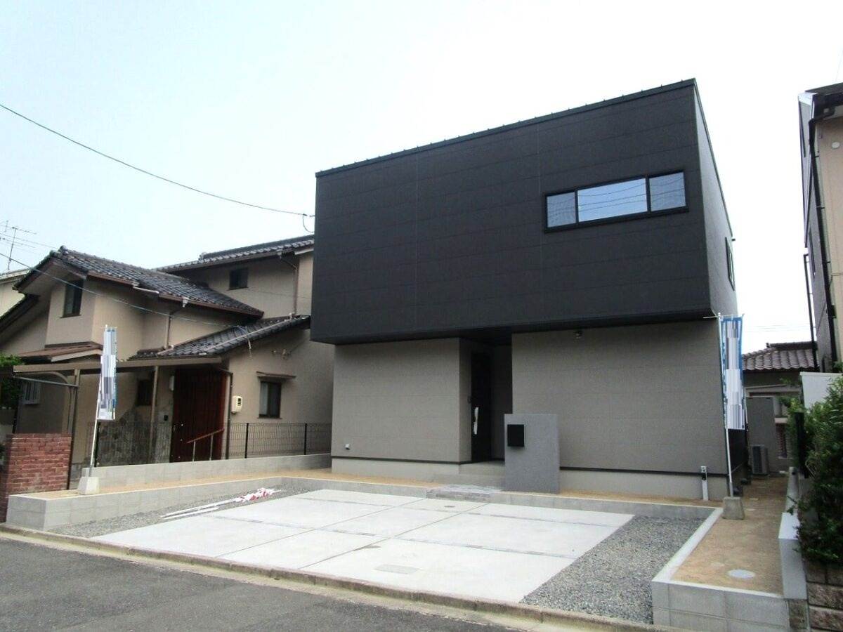 広島市安佐南区安東５丁目　新築一戸建て