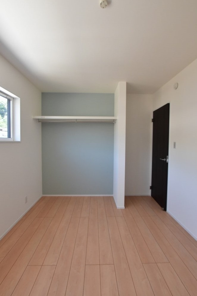 広島市安佐南区安東５丁目　新築一戸建ての洋室