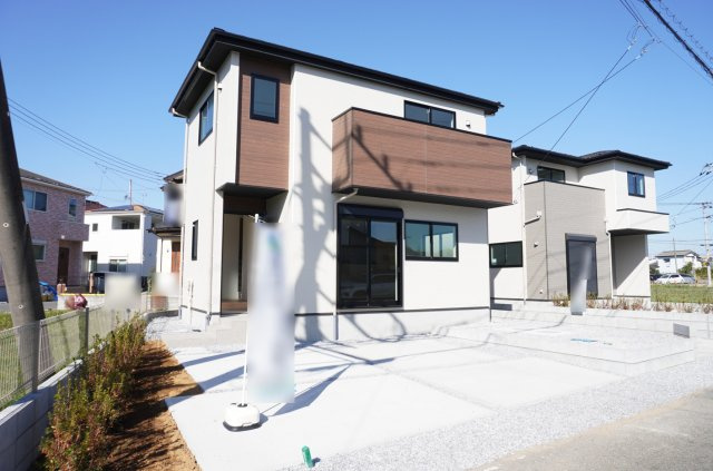 越谷市大字大竹 新築分譲住宅 全3棟 2号棟の外観