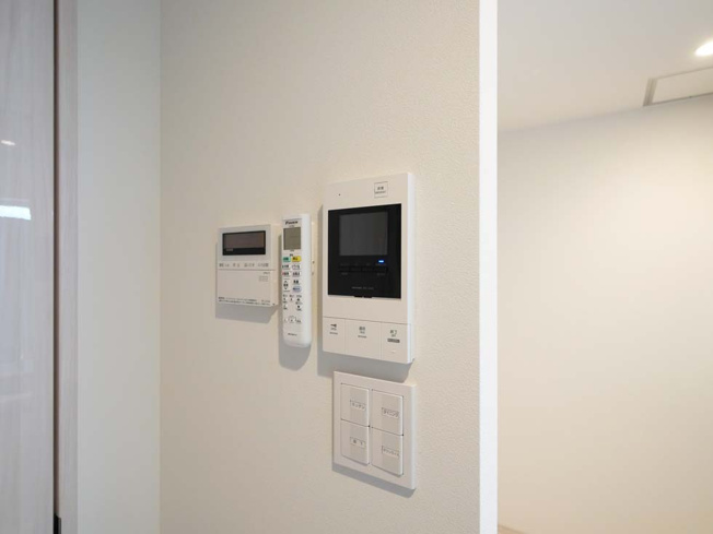 【セキュリティ】 | コンポジット渋谷本町 | モニタ付きインターホンです