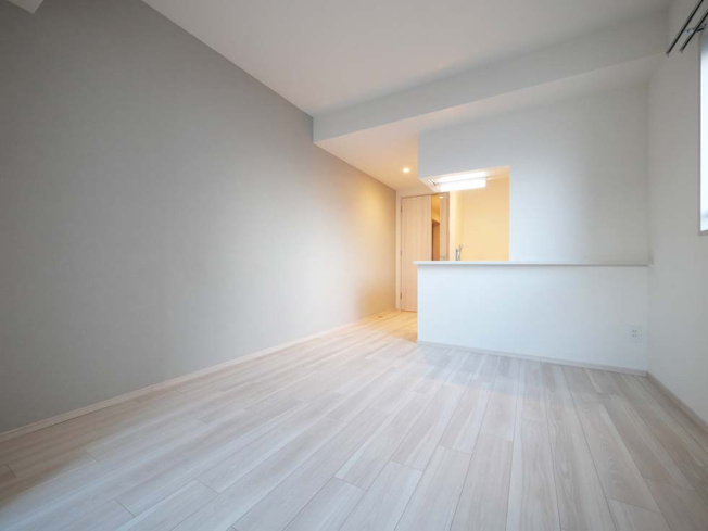 【居間・リビング】 | コンポジット渋谷本町 | きれいな内装です