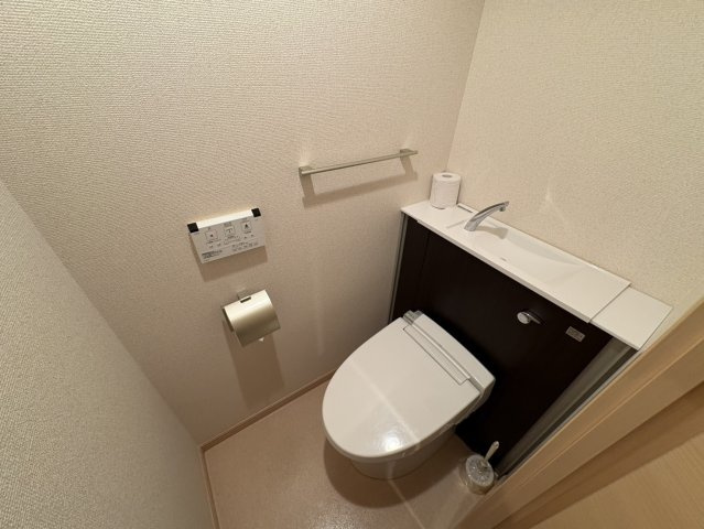 シュープリームのトイレ