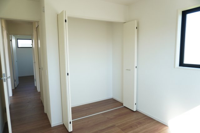 越谷市大字大竹 新築分譲住宅 全3棟 3号棟の洋室